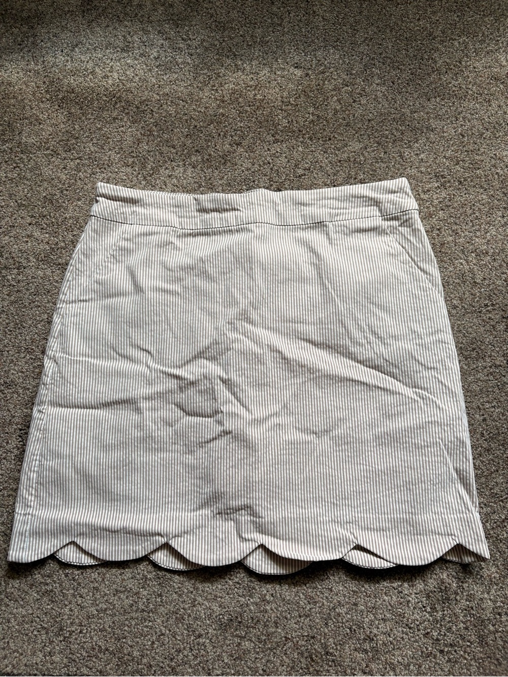 Striped Scallop Hem Women's Skirt - White/tan